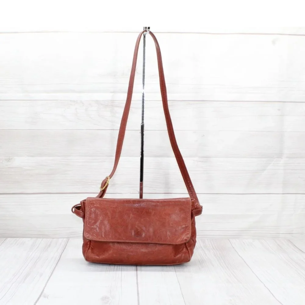 Beggar’s Pouch Brown Distressed Leather Flap Compartment Crossbody Bag - Picture 1 of 9